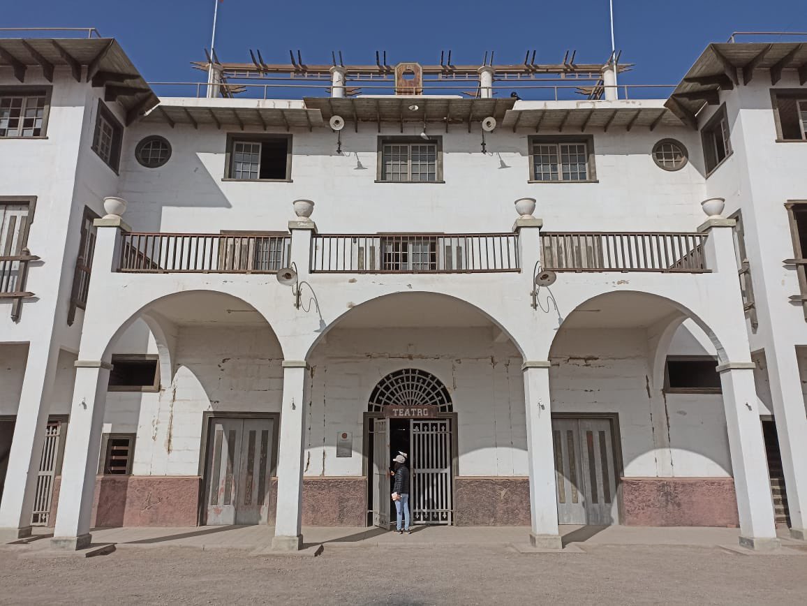 Ex teatro de la Oficina Salitrera Chacabuco | Fotos: Prensa MOP Antofagasta