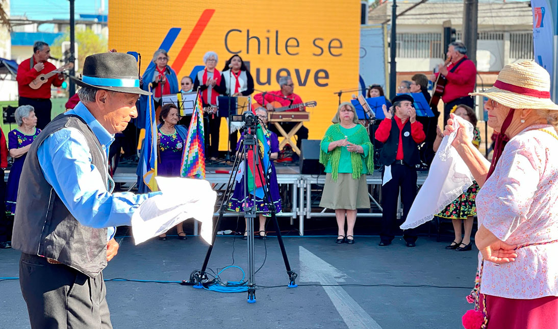 Realizarán muestra de bailes típicos y clase magistral de fitfolk en ...