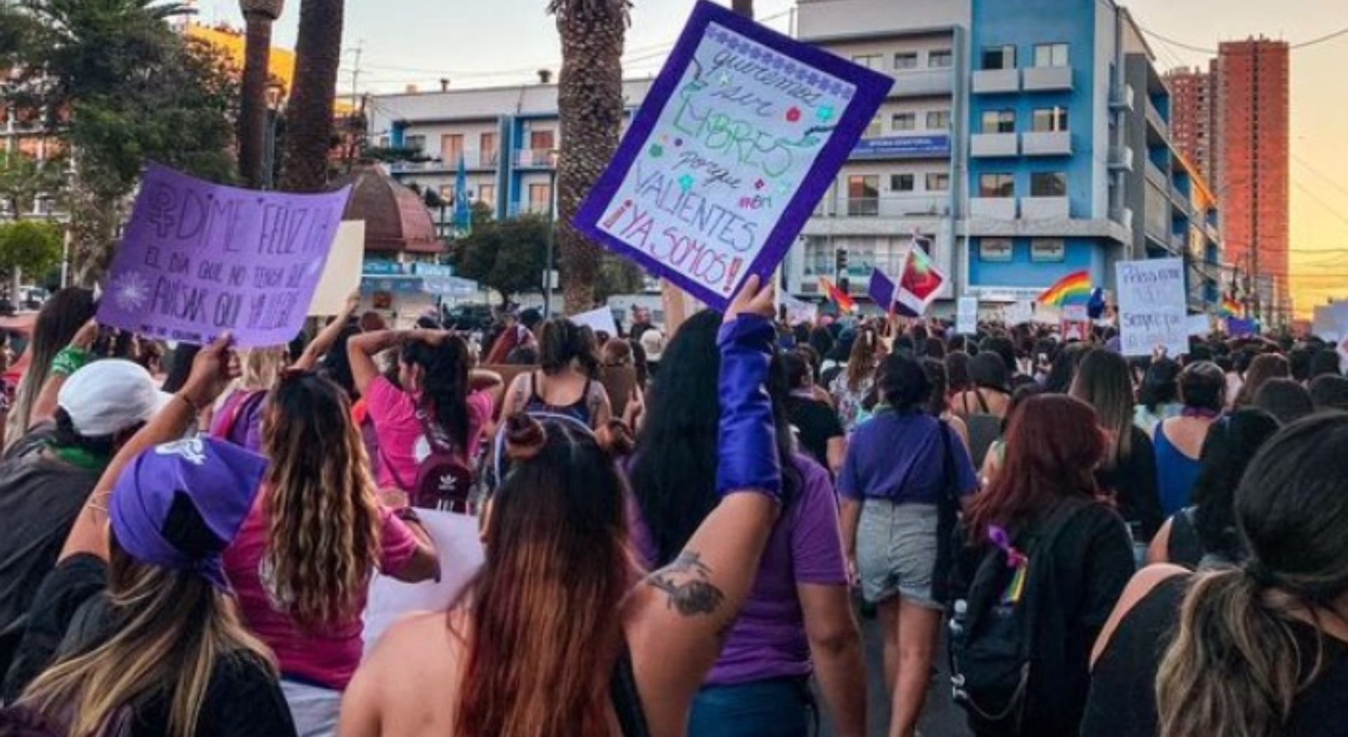 Informan punto de inicio de marcha por el 8M en Antofagasta - Timeline.cl