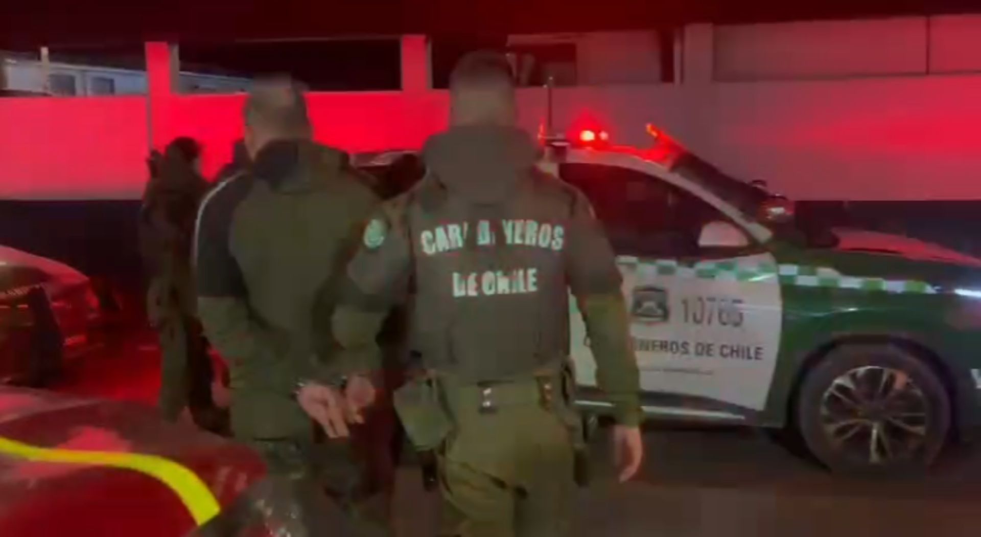 Detienen a tres sujetos tras violento robo de camioneta en Calama ...